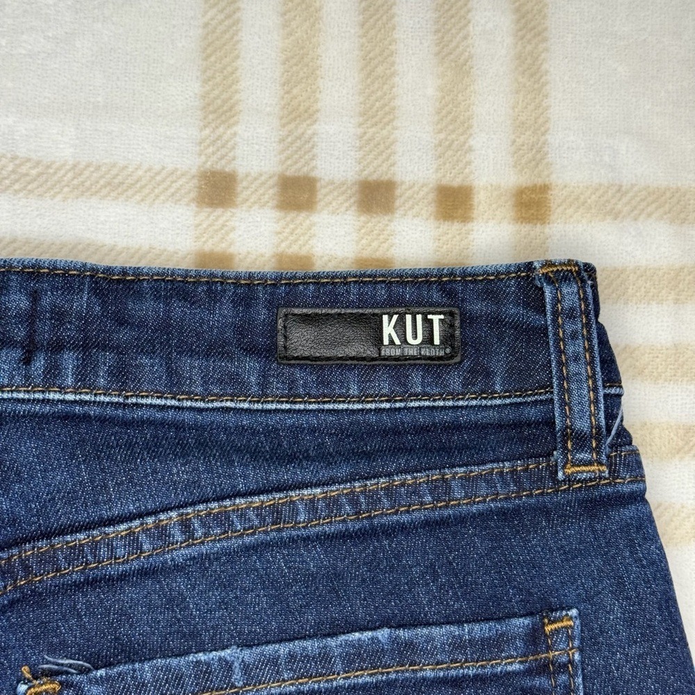 KUT from the Kloth Womens Dark Wash Distressed Denim Shorts Size 2 - Picture 8 of 10